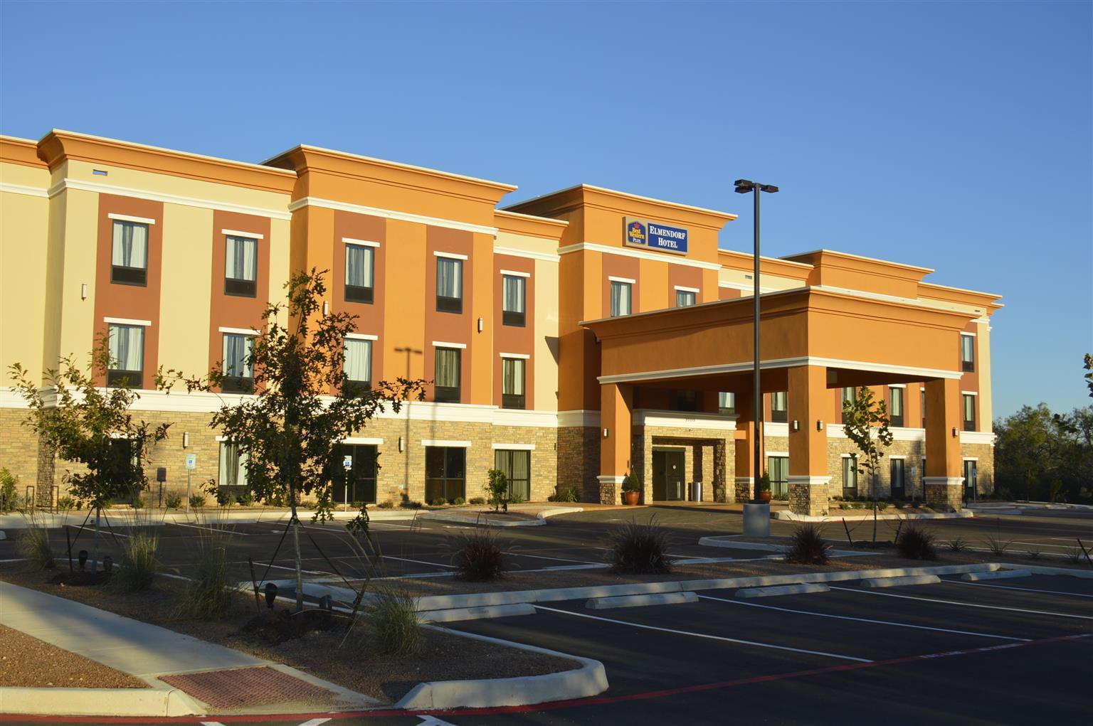 Best Western Plus Elmendorf Hotel San Antonio Hotel Kültér fotó