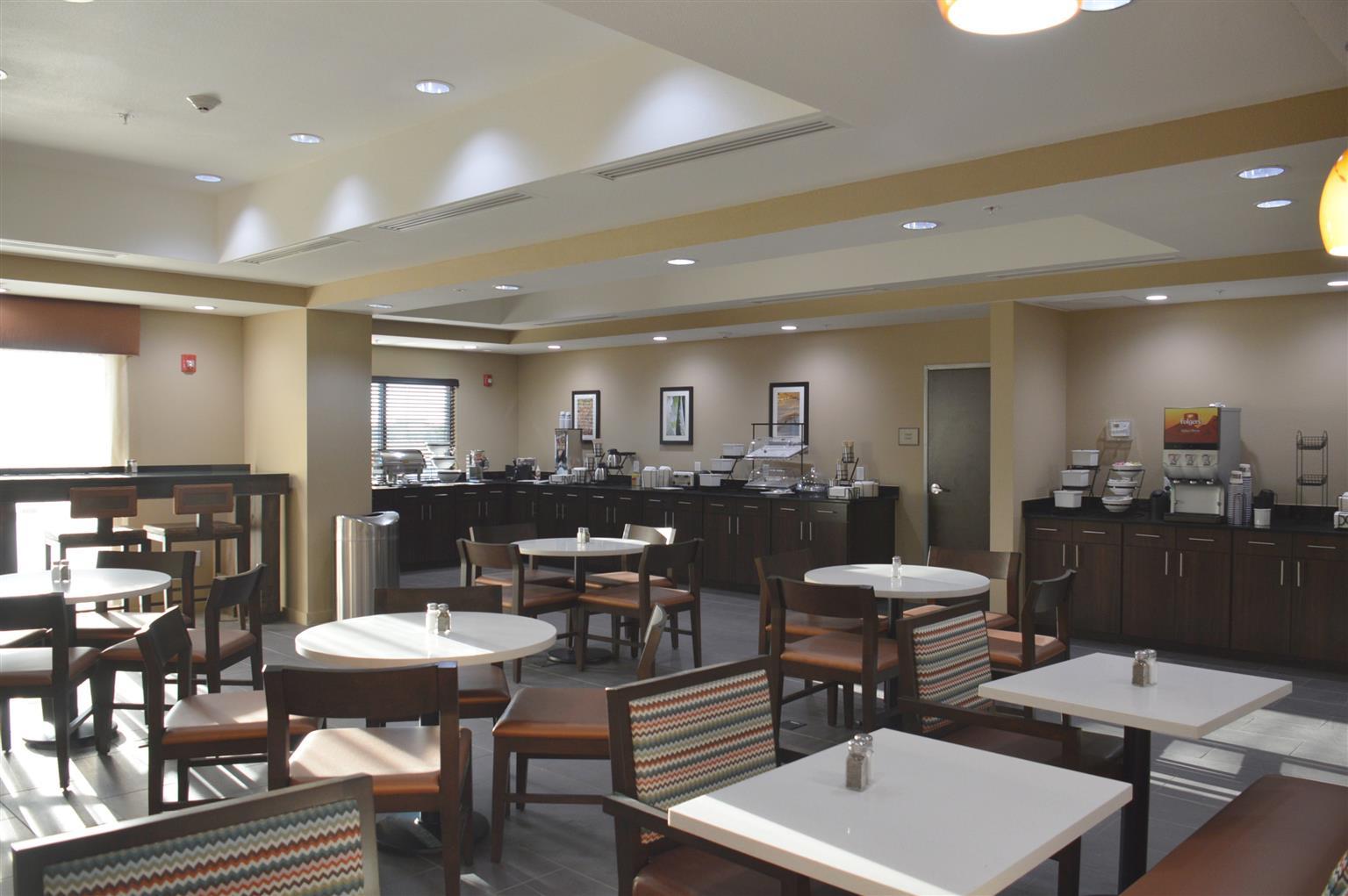 Best Western Plus Elmendorf Hotel San Antonio Hotel Kültér fotó